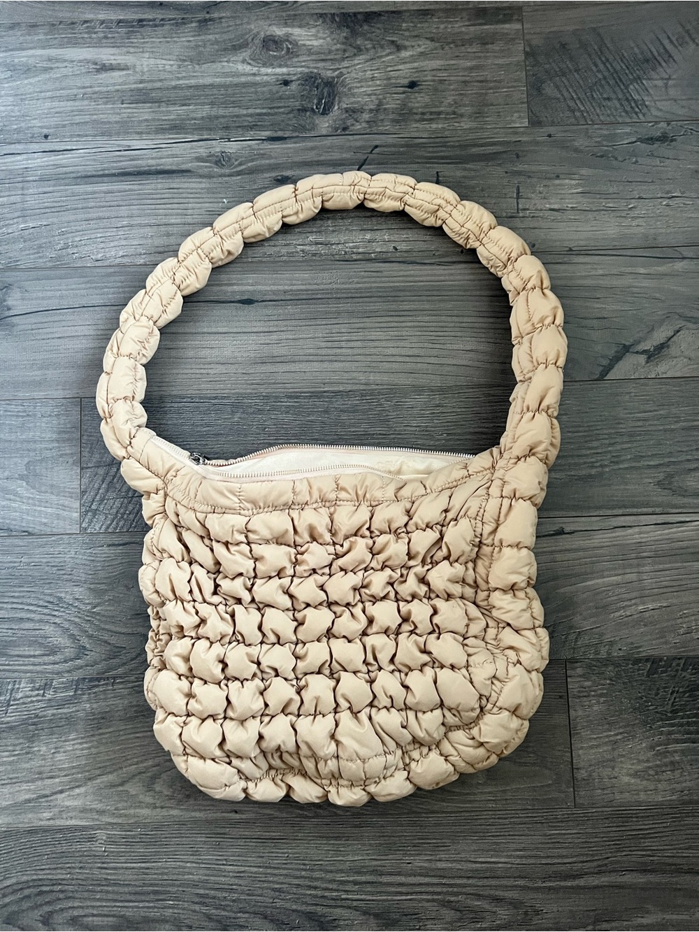 Puffed  Shoulder Bag in Beige